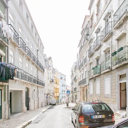 Amazing Viewpoint In Lisboa's Heart! شقة
